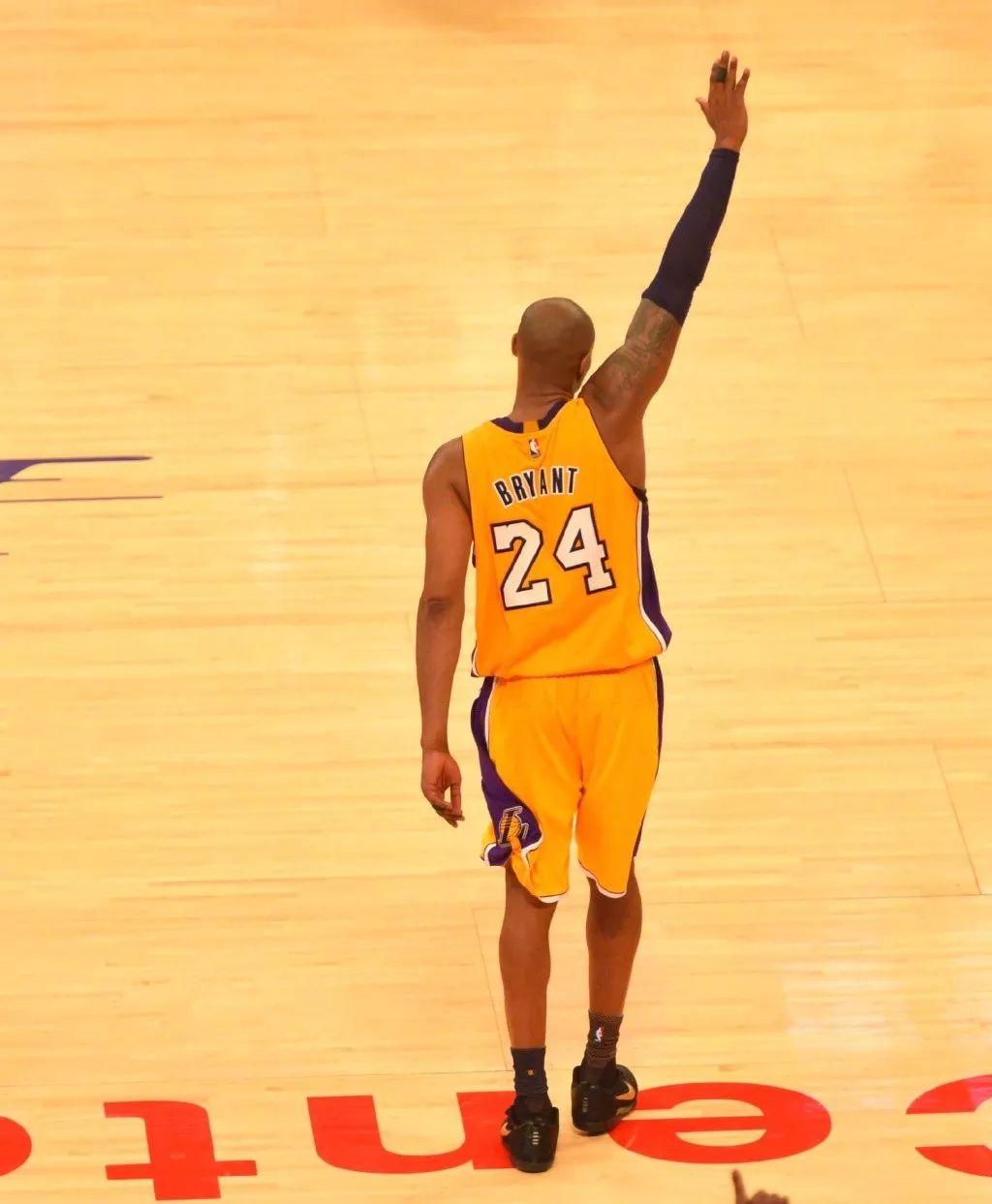 荣韵以斜线 荣韵以斜线