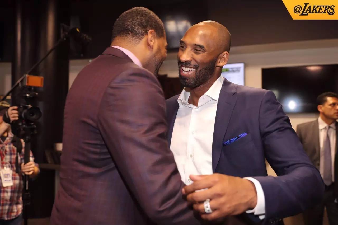 围绕新英雄 围绕新英雄