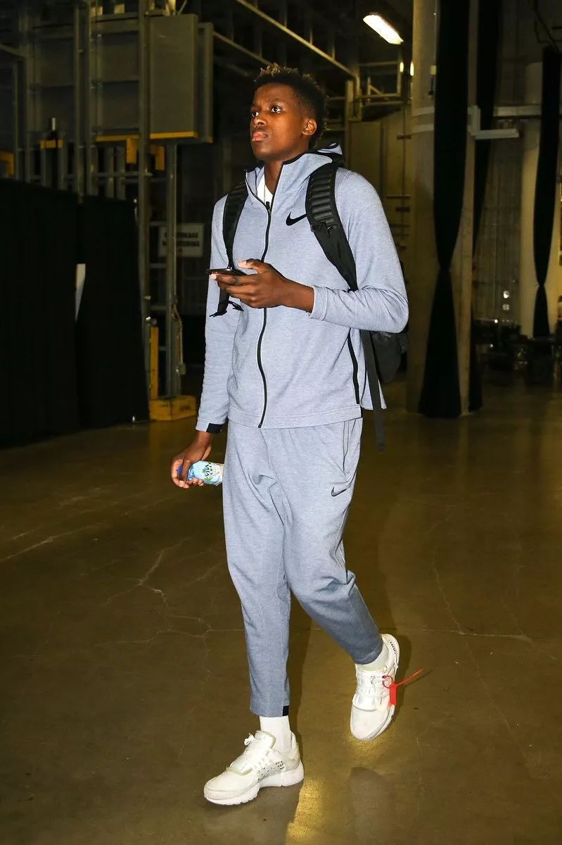 冲冠的球队 冲冠的球队