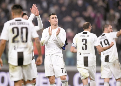 出脚迟疑 出脚迟疑